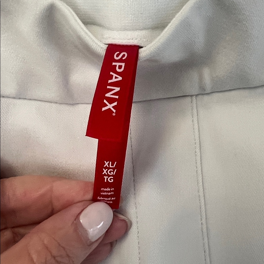 SPANX White Ankle Cropped Dress Pants - Picture 2 of 4